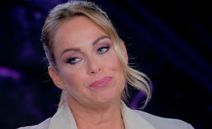 “E’ iniziato tutto con la febbre alta”: Sonia Bruganelli rompe il silenzio e in tv svela il problema che ha costretto la figlia Silvia a essere operata d’urgenza - Gossip.it