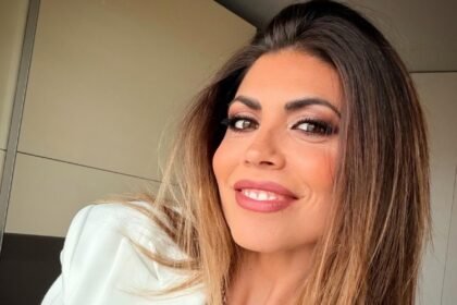 “All’inizio aveva paura”: Flora Canto rivela che Enrico Brignano alcune volte fa fatica a dirle brava - Gossip.it
