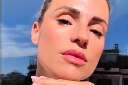“Non ho mai vissuto una crisi”: Michelle Hunziker parla dei 50 anni, che arriveranno tra 3 mesi, il 24 gennaio 2027 - Gossip.it