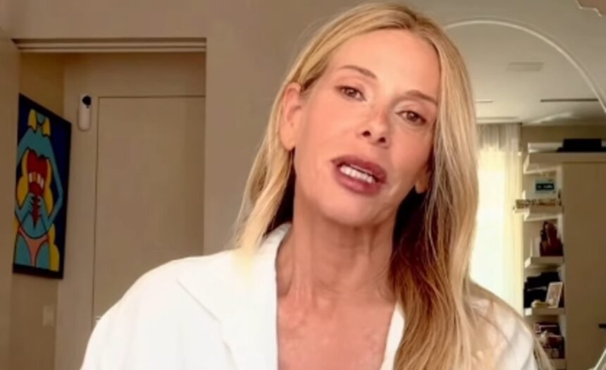 “Mi vergognavo”: Alessia Marcuzzi parla della menopausa e svela a che età è arrivata per lei - Gossip.it