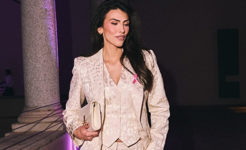 Giulia Salemi per la cena charity sceglie un look sofisticato: non dice una parola sulla presunta crisi con Pretelli, ma si prende i riflettori all’evento AIRC  - Gossip.it