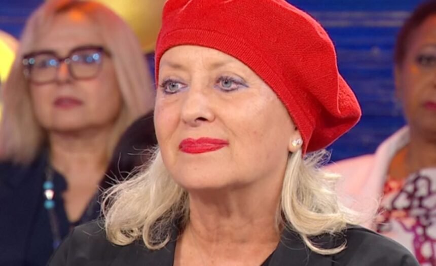 “Non mi piace come ne parlano”: Carolyn Smith in tv parla del tumore contro cui combatte da anni - Gossip.it