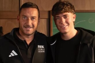 “Un problema alla testa”: Francesco Totti confessa il motivo per cui il figlio Cristian ha smesso di giocare a calcio nel 2025 - Gossip.it