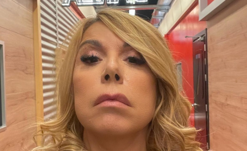 “Pensano che io sia una che se la tira”: Anna Pettinelli rivela la sua caratteristica “insopportabile” che la fa apparire diversa da quello che è - Gossip.it