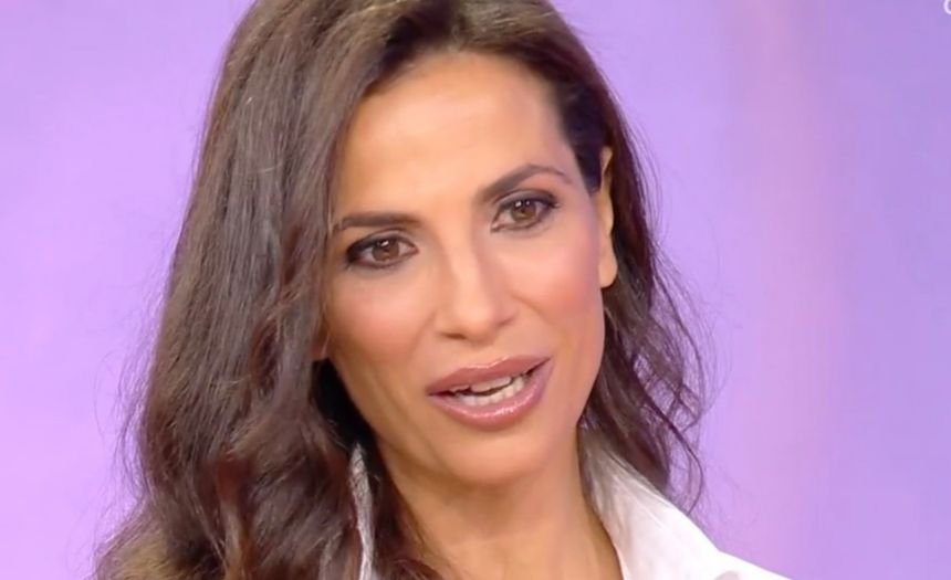 “Credo poco nell'amore di coppia in questo momento, anche quelle che sembrano favole, a volte non si dimostrano tali”: Roberta Morise rompe il silenzio dopo le voci di crisi con il marito - Gossip.it